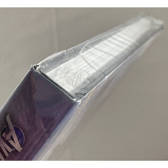 Marvels Avengers Art of the Game Hardcover Book Iron Man Hulk Thor Cap America - Picture 5 of 5